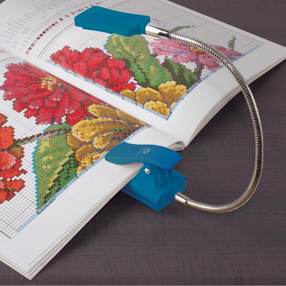 Pink 2-in-1 LED Sewing Machine Light - Picture 7 of 8